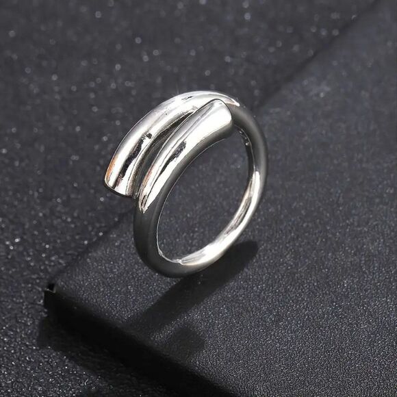 Stylish Silver Plated Geometric Ring Minimalist Modern Alloy Silver - Picture 5 of 5